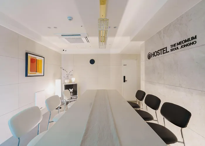 The Meomum Jongno Hostel *